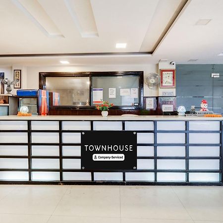 Super Townhouse Sector 38 Gurgaon Near Medanta Hotel Exterior photo