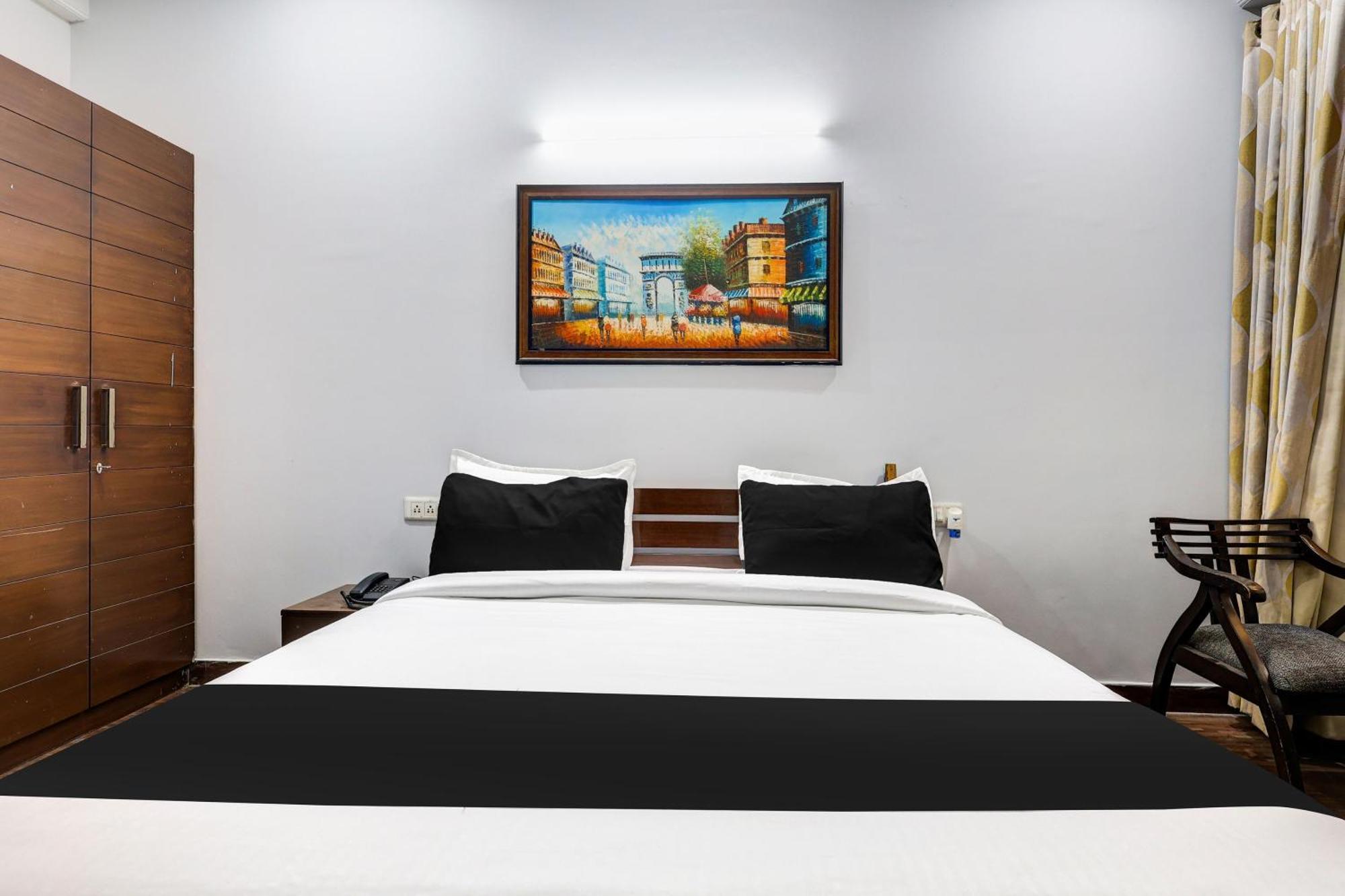 Super Townhouse Sector 38 Gurgaon Near Medanta Hotel Exterior photo
